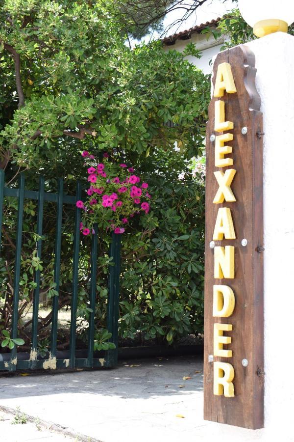 Aparthotel Alexander Pefkochori Exterior foto